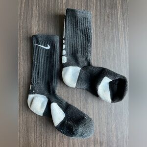 Black & White Nike Elite Cushioned Crew Socks